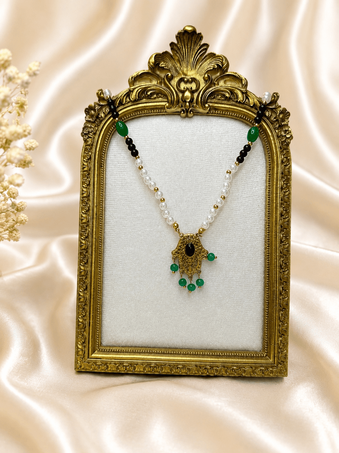 Collier Main de Fatma Perles Vertes