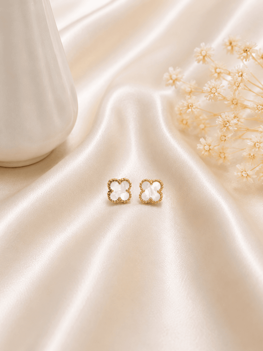 Boucles Puces Trefle Dore