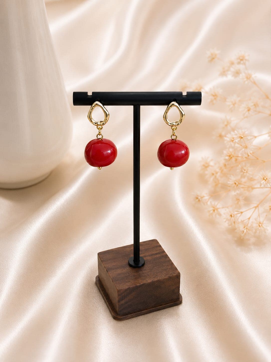 Boucles Perle Rouge Doree — bijou en acier inoxydable, Aurelia Jewelry House