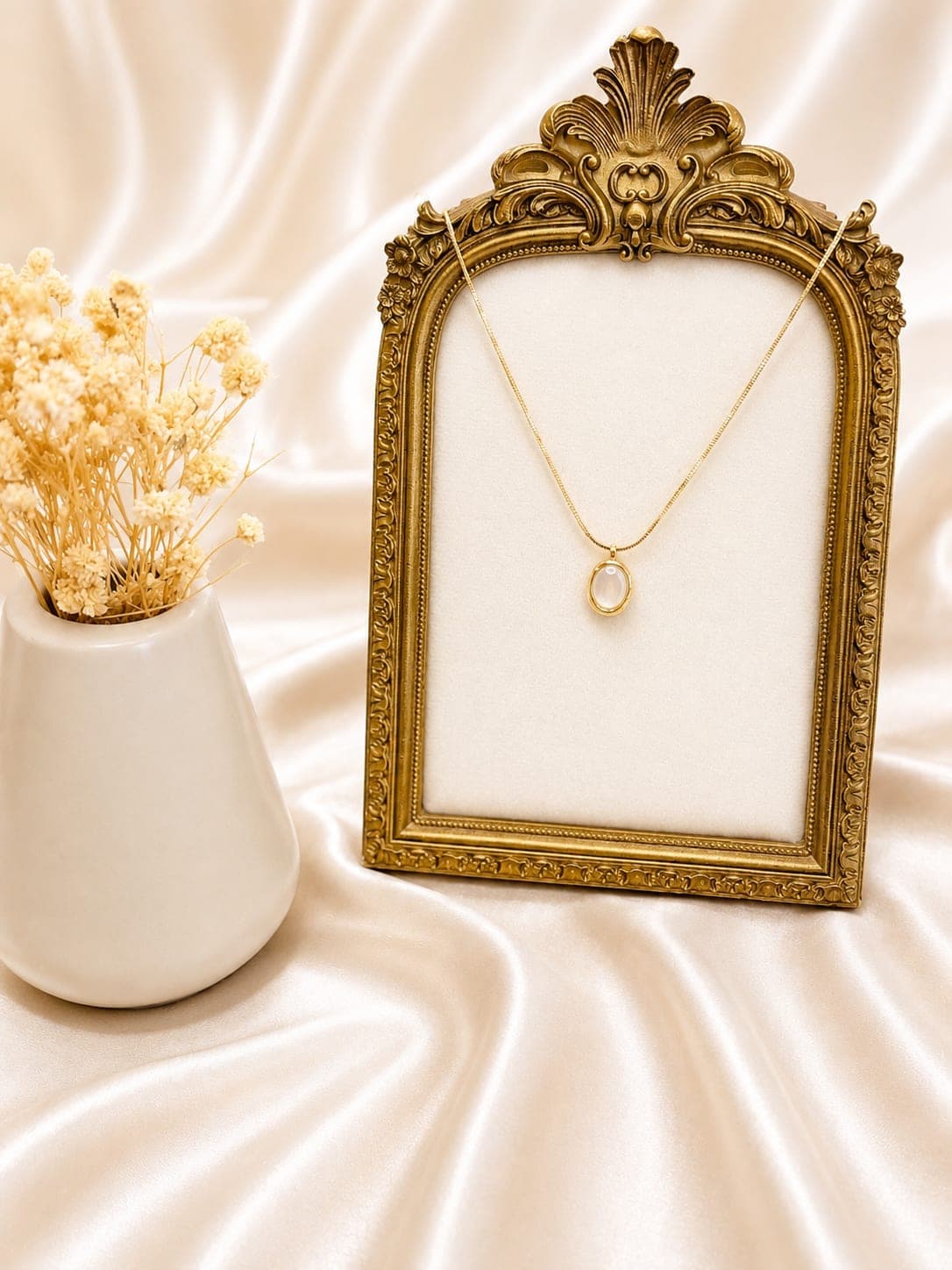 Collier Pendentif Ovale Doré — Cristal Clair