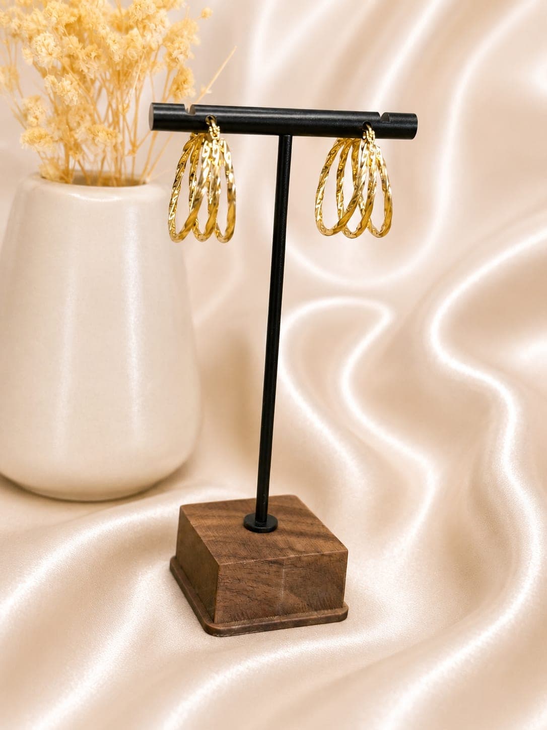 Boucles Creoles Triples Torsadees Dorees — bijou en acier inoxydable, Aurelia Jewelry House