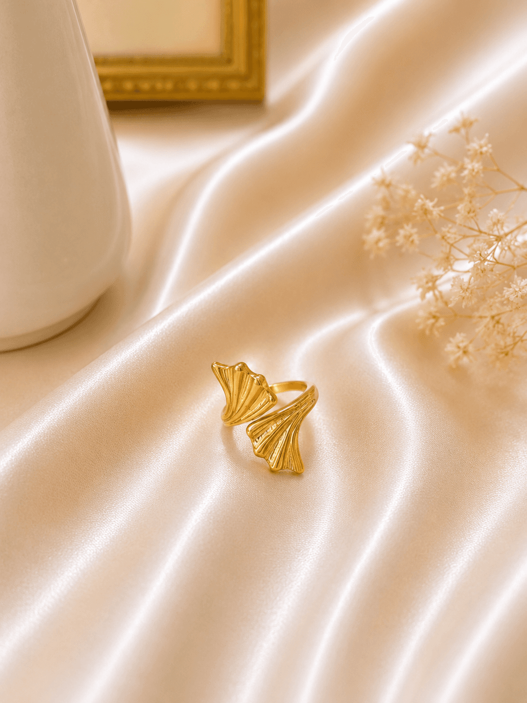 Bague Feuilles Ginkgo Doree — bijou en acier inoxydable, Aurelia Jewelry House