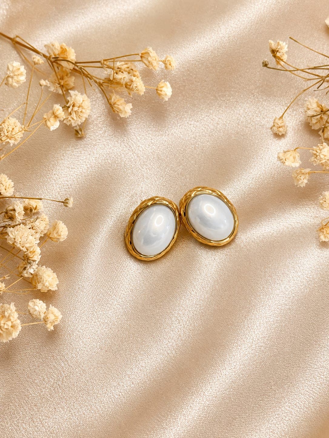 Boucles Nacre Ovale — bijou en acier inoxydable, Aurelia Jewelry House