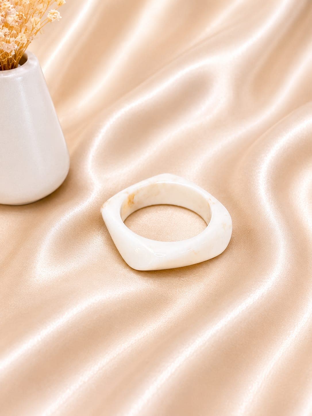 Bangle Resine Ivoire — bijou en acier inoxydable, Aurelia Jewelry House