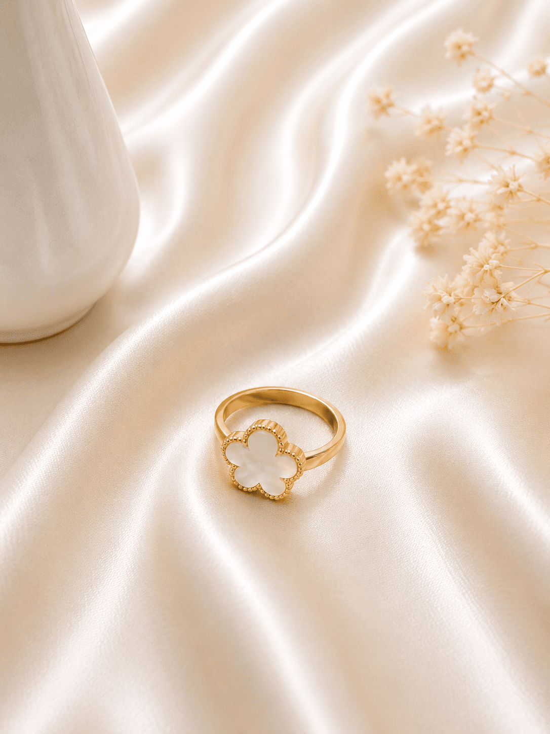 Bague Trefle Nacre Doree