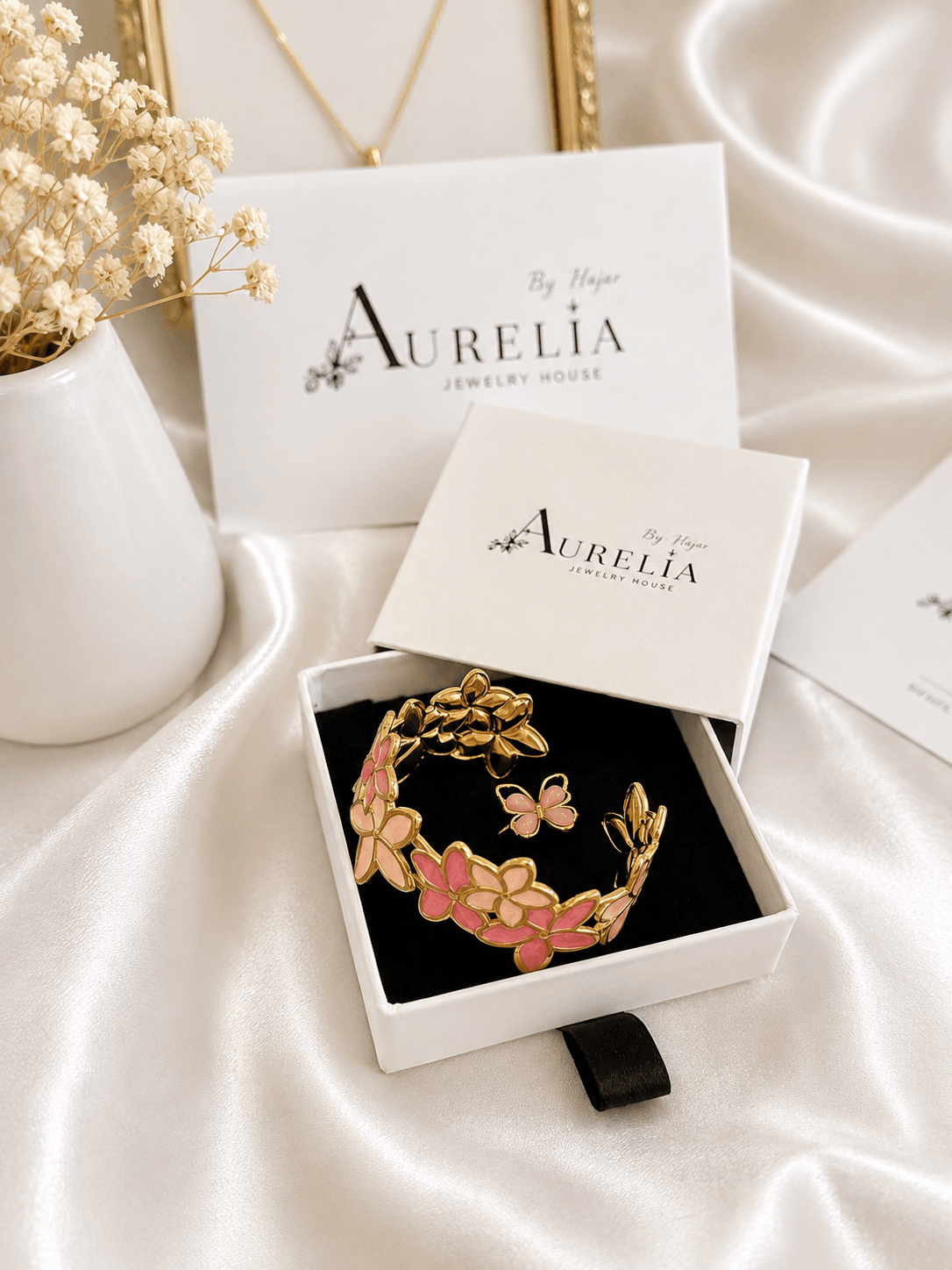 Parure Manchette Fleurs Email Rose Doree — bijou en acier inoxydable, Aurelia Jewelry House