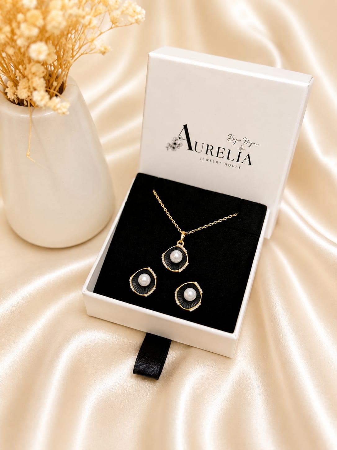 Cercle Onyx Perle Dore — bijou en acier inoxydable, Aurelia Jewelry House
