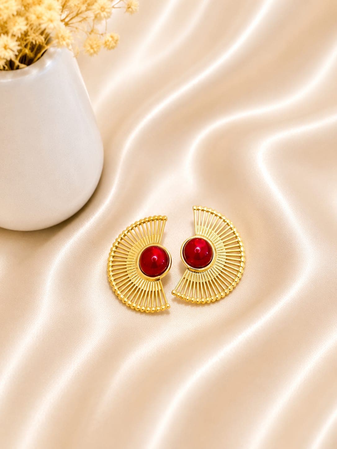 Boucles Eventail Rubis Dorees — bijou en acier inoxydable, Aurelia Jewelry House