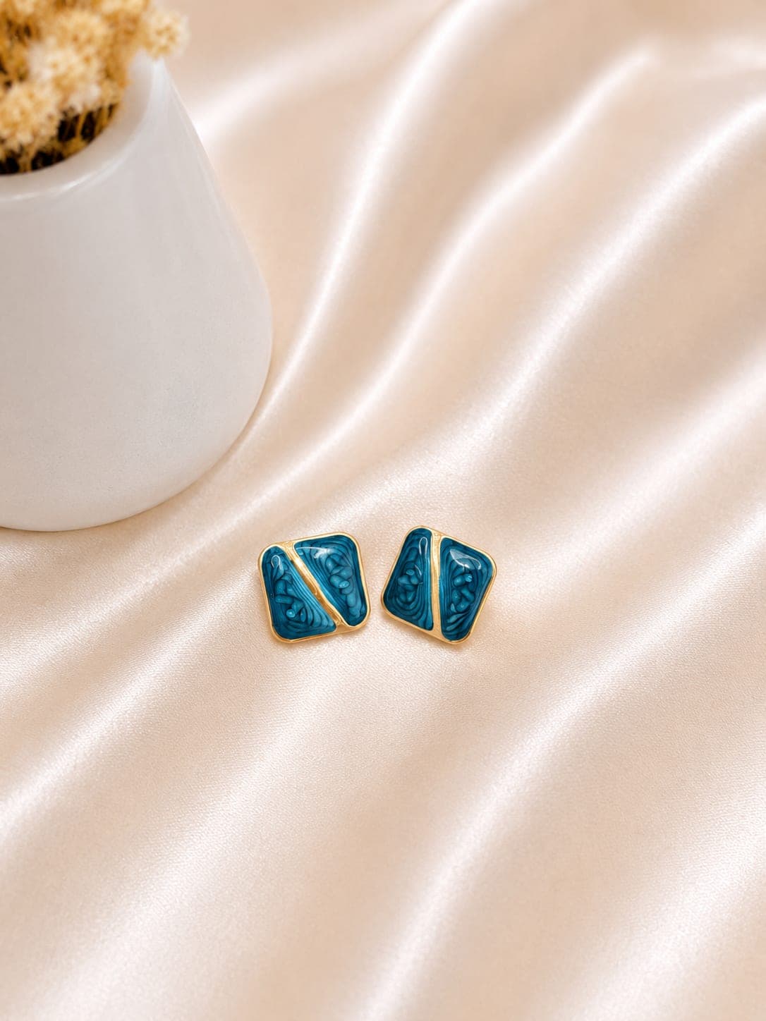 Boucles Puces Geometriques Email Bleu Dorees
