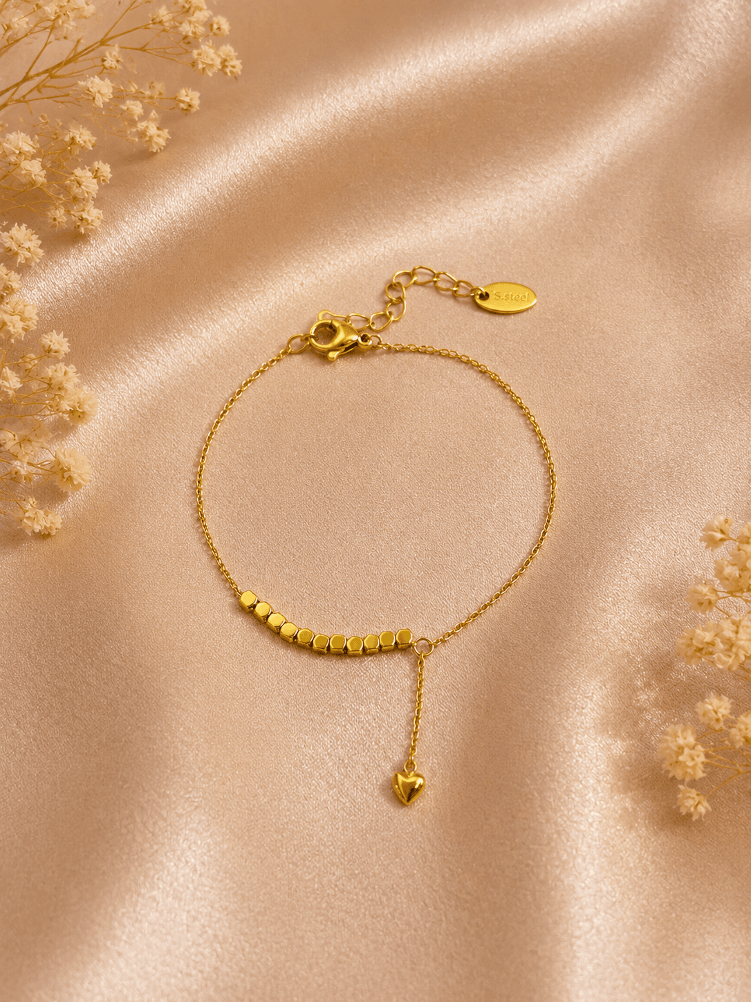 Bracelet Chaine Perles Coeur Dore