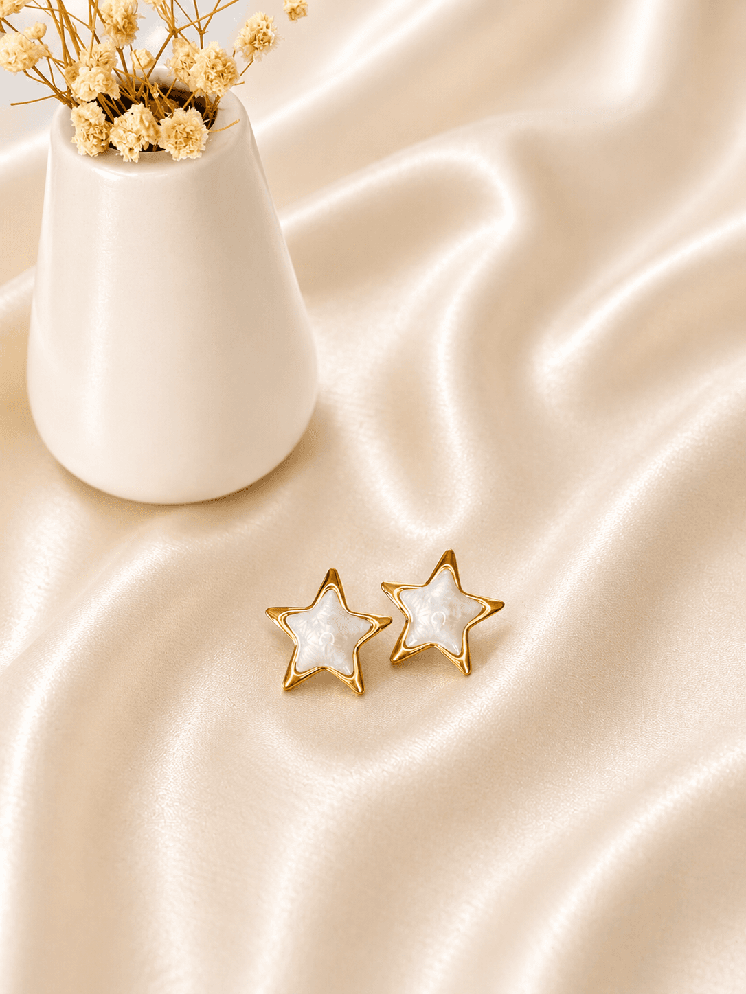 Boucles Etoile Nacre Doree — bijou en acier inoxydable, Aurelia Jewelry House