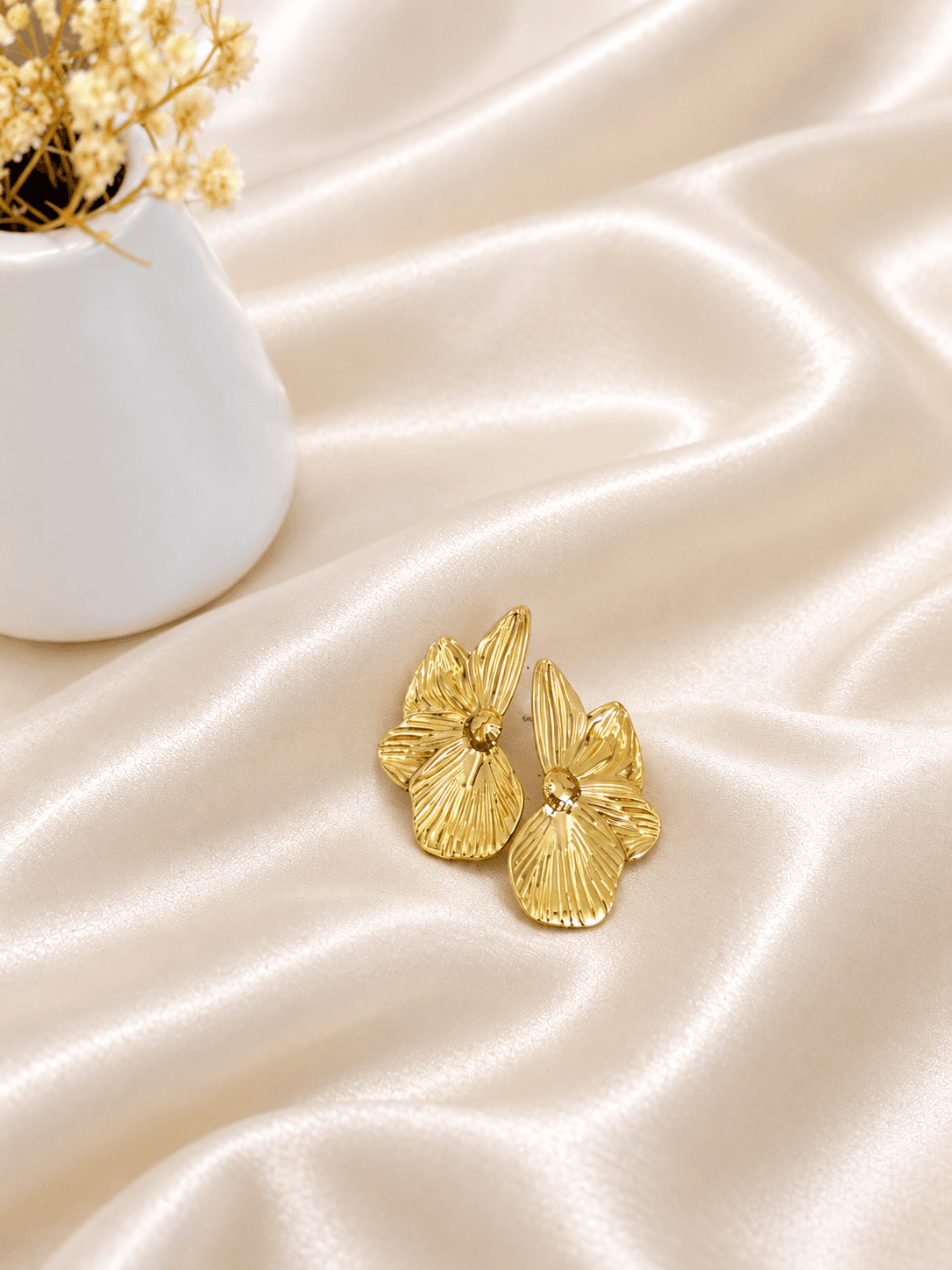 Boucles Orchidee Nervuree Doree — bijou en acier inoxydable, Aurelia Jewelry House